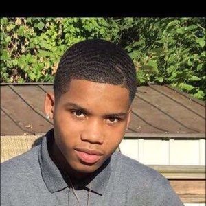 Meet your Posher, Elijah